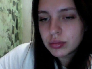 AnnyQuinn on cam for live free nude video chat now