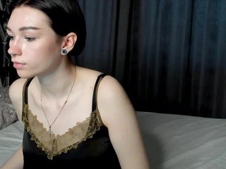 carolyn-white on cam for live free nude video chat now