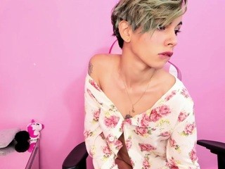 ♡, ??????☼︎?????♡ on cam for live free nude video chat now