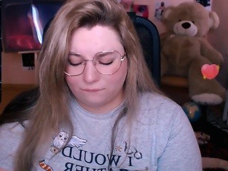 Ginger-Gray on cam for live free nude video chat now