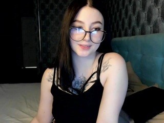 Heather-Hunt on cam for live free nude video chat now