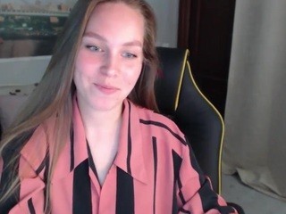 juiciestchest on cam for live free nude video chat now