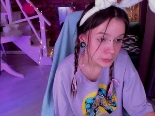 LailaRayes on cam for live free nude video chat now