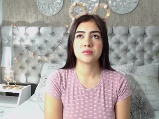 MaryyJanne on cam for live free nude video chat now