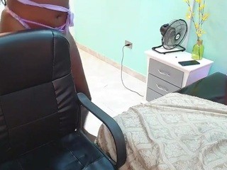 CRISTAL-GHARIB on cam for live free nude video chat now