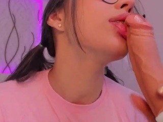nicollemeyer on cam for live free nude video chat now