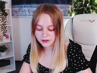 didi-dona on cam for live free nude video chat now