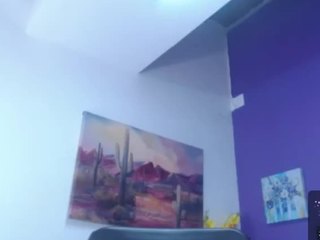 Laiaa Red Big Ass on cam for live free nude video chat now