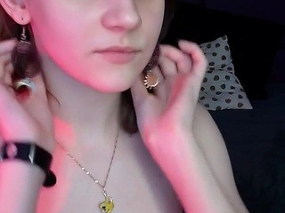 Lina Lulu on cam for live free nude video chat now