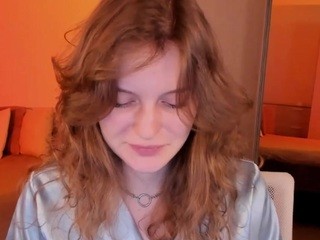 LisCo1e on cam for live free nude video chat now