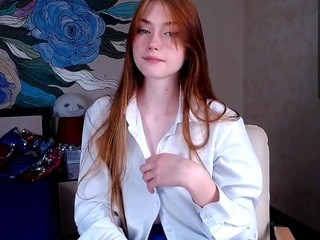 VonnaLein on cam for live free nude video chat now
