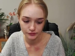 HannahCherry on cam for live free nude video chat now