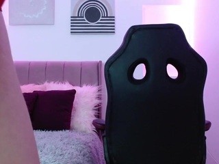 Iris on cam for live free nude video chat now