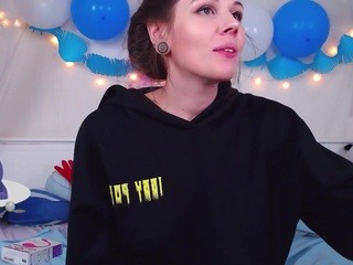 LunaBlake on cam for live free nude video chat now