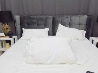 Alessia-Taylor on cam for live free nude video chat now