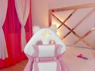Catalina Evans on cam for live free nude video chat now