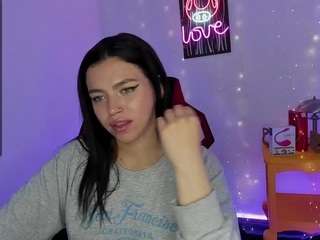 emily-waston on cam for live free nude video chat now