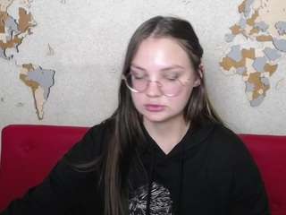 LolittaGlasses on cam for live free nude video chat now