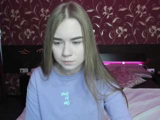 AmyGray on cam for live free nude video chat now