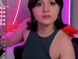 melikafawn on cam for live free nude video chat now