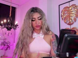 aabby1 on cam for live free nude video chat now