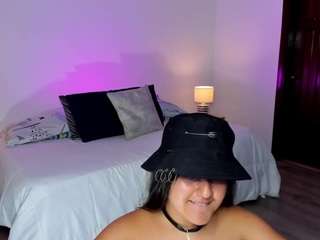 anna-swift1 on cam for live free nude video chat now