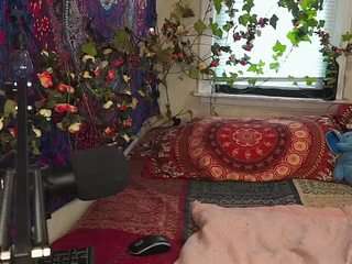Little Native on cam for live free nude video chat now