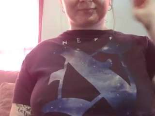 valupuous1114 on cam for live free nude video chat now