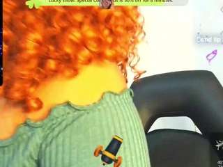 Goddess RisQueJai on cam for live free nude video chat now