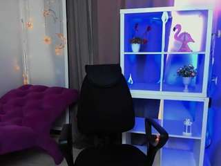 LilyThompsonX on cam for live free nude video chat now