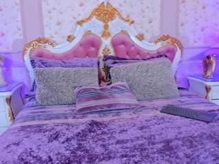 LissanaScott on cam for live free nude video chat now