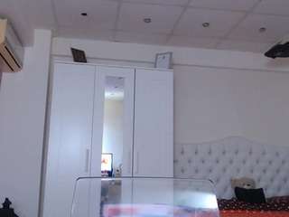 Ninachanel on cam for live free nude video chat now