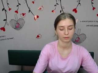 TaliaSunshine on cam for live free nude video chat now