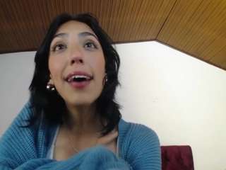 UnknownGiirl on cam for live free nude video chat now
