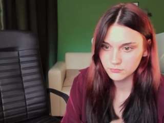 oliviasmile on cam for live free nude video chat now
