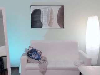 Tori-Moore on cam for live free nude video chat now