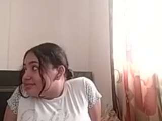 Yakylou on cam for live free nude video chat now