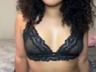 mmmmmmlia on cam for live free nude video chat now