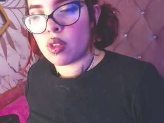 CINNAMON8 on cam for live free nude video chat now