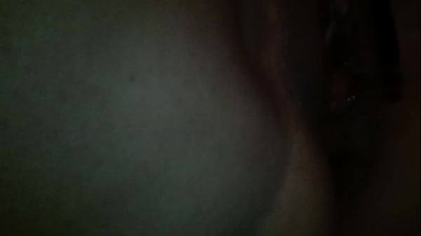 Mell0w squirts everywhere