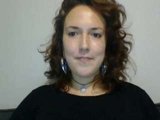 LovelyMilou on cam for live free nude video chat now