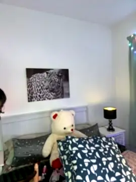 Arax2218 naked in live sex video chat
