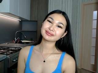 AummiChen on webcam for live free nude chat now