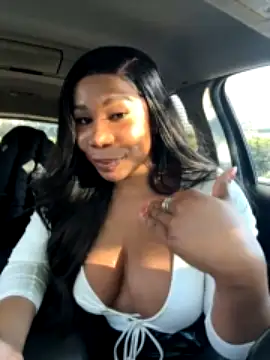 Belle___ naked in live sex video chat