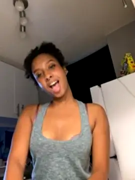 brownskingirll naked in live sex video chat