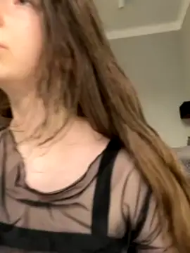 curvyflawless naked in live sex video chat