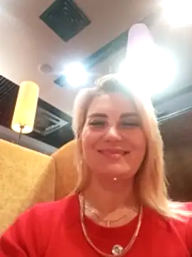 JennyOMay naked in live sex video chat