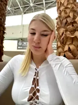NewLale naked in live sex video chat