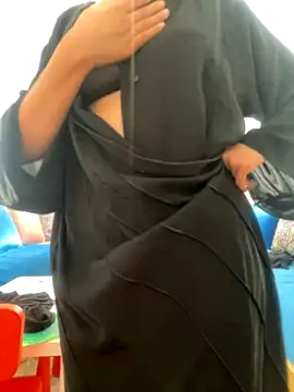 Nourbella naked in live sex video chat