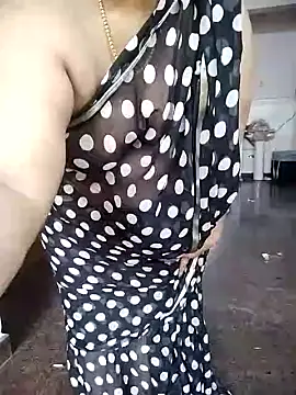 priyanka_roy_143 naked in live sex video chat
